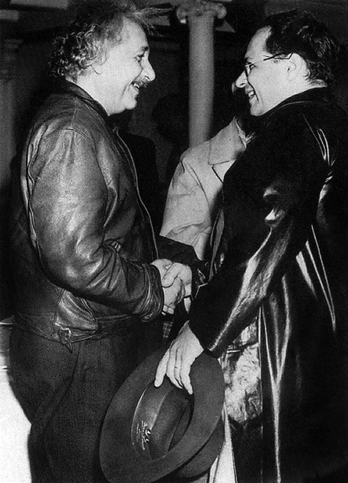 Иллюстрация к книге — Эйнштейн. Его жизнь и его Вселенная [i_069.jpg]