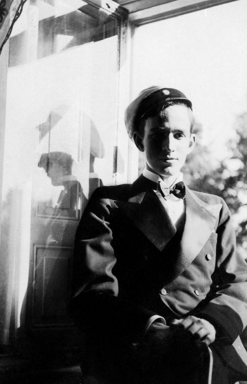 Иллюстрация к книге — Ингмар Бергман. Жизнь, любовь и измены [i_001.jpg]