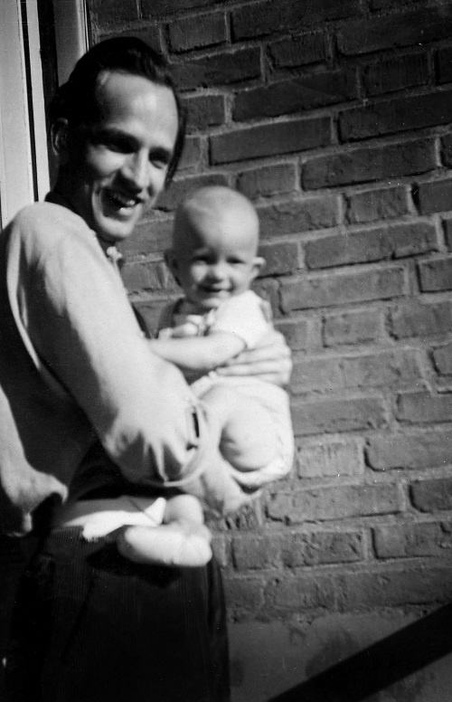 Иллюстрация к книге — Ингмар Бергман. Жизнь, любовь и измены [i_010.jpg]