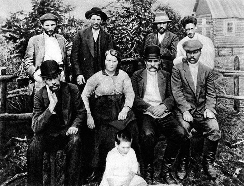 Иллюстрация к книге — Молодой Сталин [i_069.jpg]