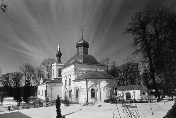 Иллюстрация к книге — Святой против Льва. Иоанн Кронштадтский и Лев Толстой. История одной вражды [i_009.jpg]