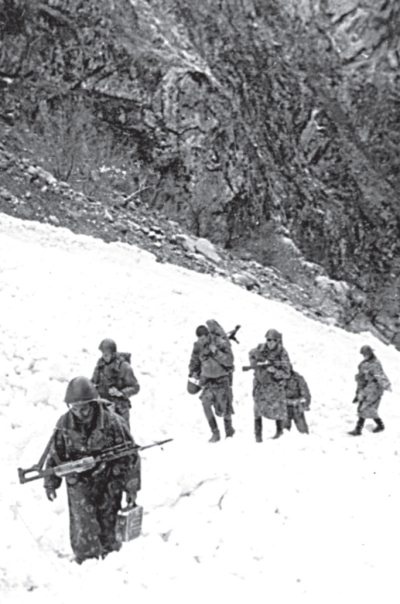 Иллюстрация к книге — Афганская война. Все боевые операции [i_051.jpg]