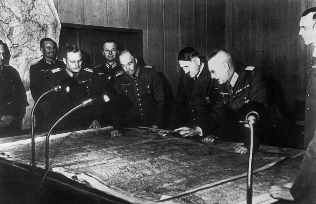 Иллюстрация к книге — Битва за Крым 1941–1944. От разгрома до триумфа [i_003.jpg]