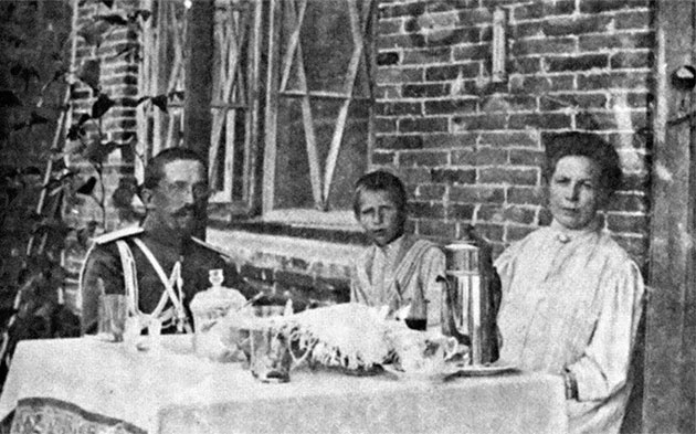 Иллюстрация к книге — Легендарный Корнилов. "Не человек, а стихия" [i_008.jpg]