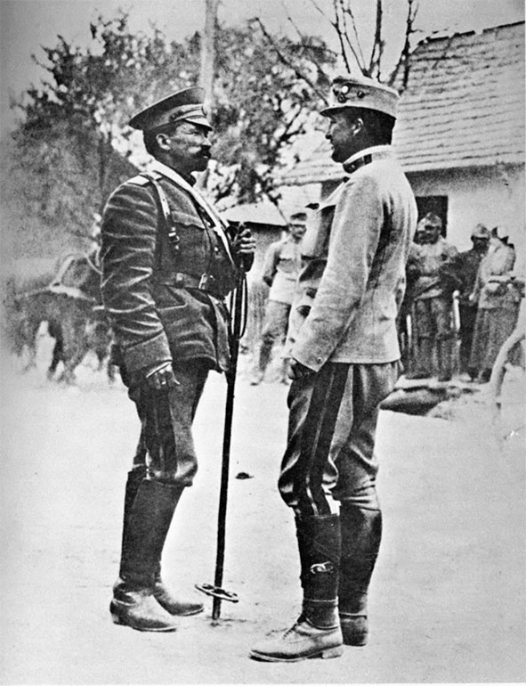 Иллюстрация к книге — Легендарный Корнилов. "Не человек, а стихия" [i_017.jpg]