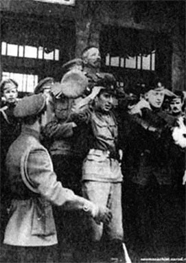 Иллюстрация к книге — Легендарный Корнилов. "Не человек, а стихия" [i_040.jpg]