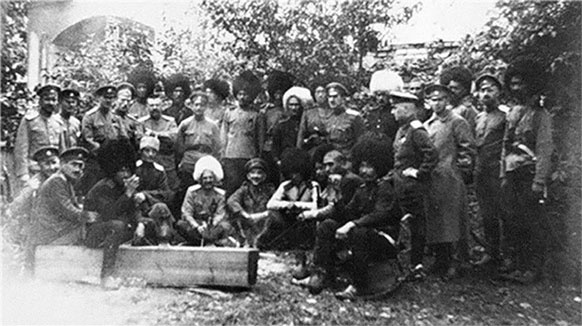 Иллюстрация к книге — Легендарный Корнилов. "Не человек, а стихия" [i_056.jpg]