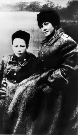 Иллюстрация к книге — Легендарный Корнилов. "Не человек, а стихия" [i_081.jpg]