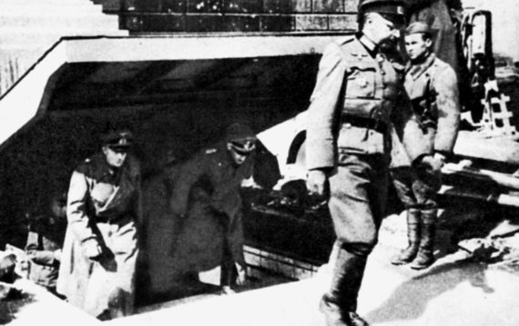 Иллюстрация к книге — "Котлы" 45-го [i_090.jpg]