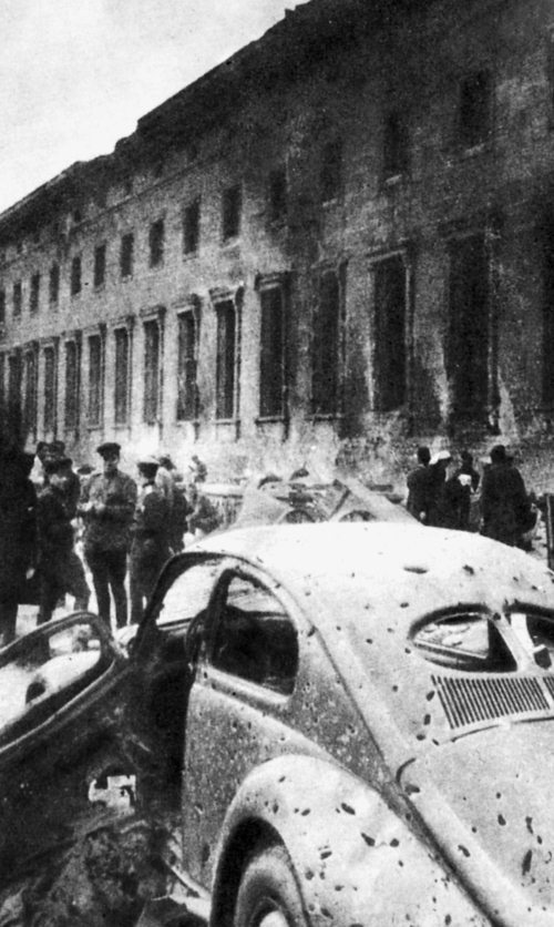 Иллюстрация к книге — "Котлы" 45-го [i_099.jpg]