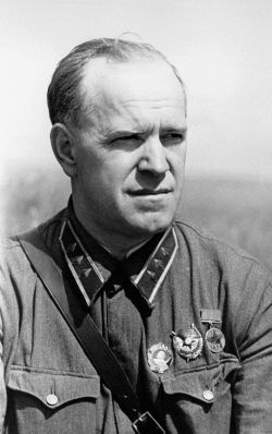 Иллюстрация к книге — Жуков против Гальдера. Схватка военных гениев [i_006.jpg]