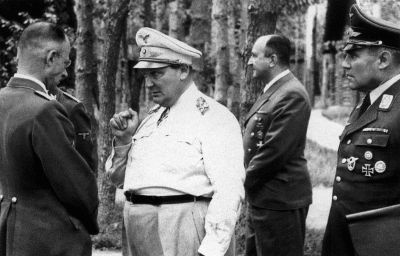 Иллюстрация к книге — Жуков против Гальдера. Схватка военных гениев [i_018.jpg]