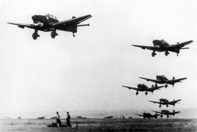 Иллюстрация к книге — Жуков против Гальдера. Схватка военных гениев [i_031.jpg]