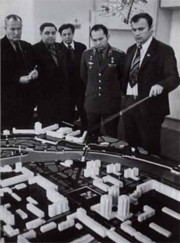 Иллюстрация к книге — Геннадий Зюганов [i_019.jpg]