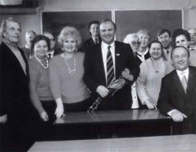 Иллюстрация к книге — Геннадий Зюганов [i_038.jpg]