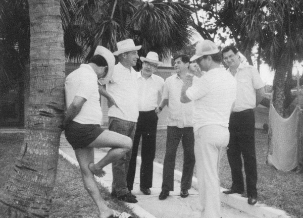 Иллюстрация к книге — Леонид Шебаршин [i_025.jpg]