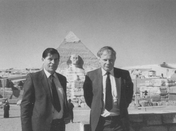 Иллюстрация к книге — Леонид Шебаршин [i_049.jpg]