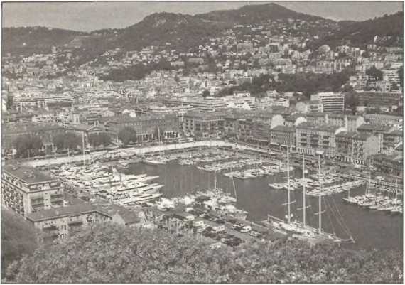 Иллюстрация к книге — Русская Ницца [i_012.jpg]