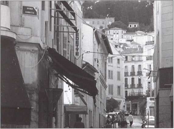 Иллюстрация к книге — Русская Ницца [i_029.jpg]