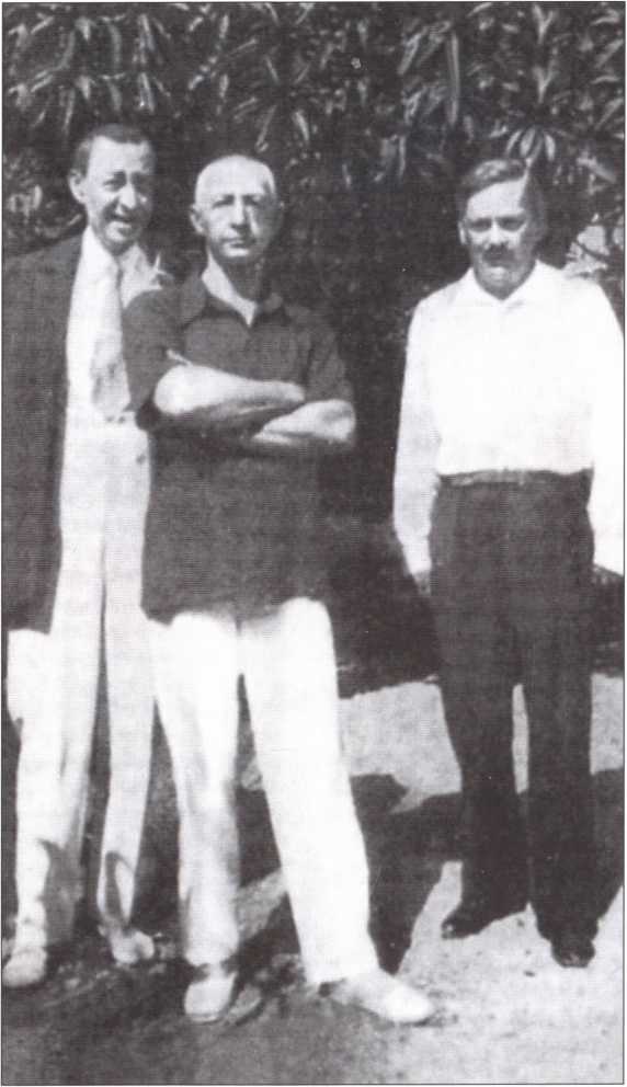 Иллюстрация к книге — Русская Ницца [i_032.jpg]