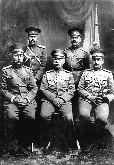 Иллюстрация к книге — Первая мировая. Проигравшие победители. Русские генералы [i_039.jpg]