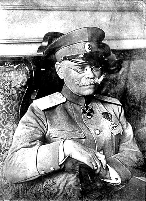 Иллюстрация к книге — Первая мировая. Проигравшие победители. Русские генералы [i_040.jpg]