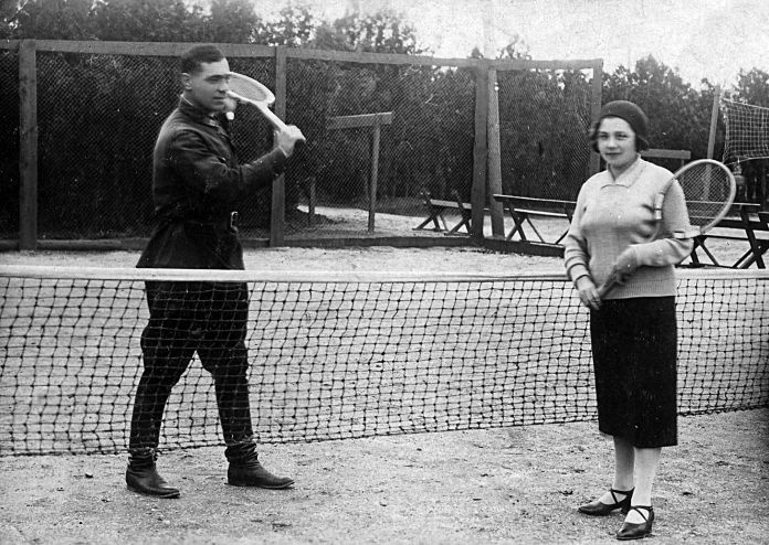 Иллюстрация к книге — Мне всегда везет! Мемуары счастливой женщины [i_009.jpg]