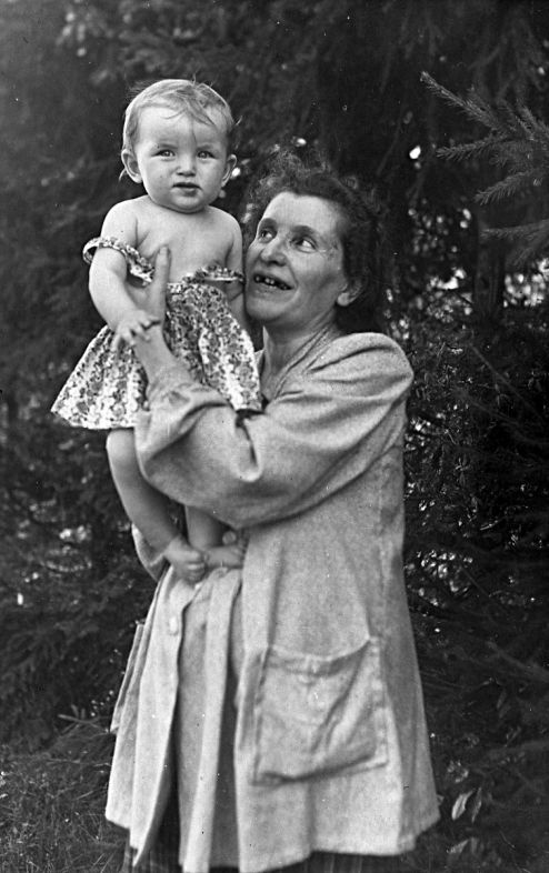 Иллюстрация к книге — Мне всегда везет! Мемуары счастливой женщины [i_024.jpg]