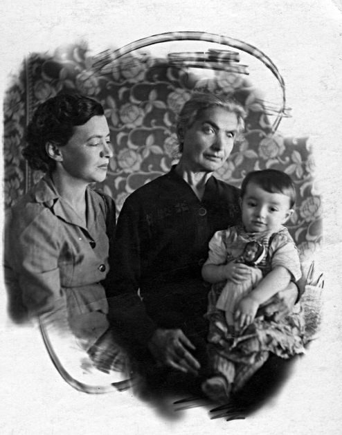 Иллюстрация к книге — Мне всегда везет! Мемуары счастливой женщины [i_041.jpg]