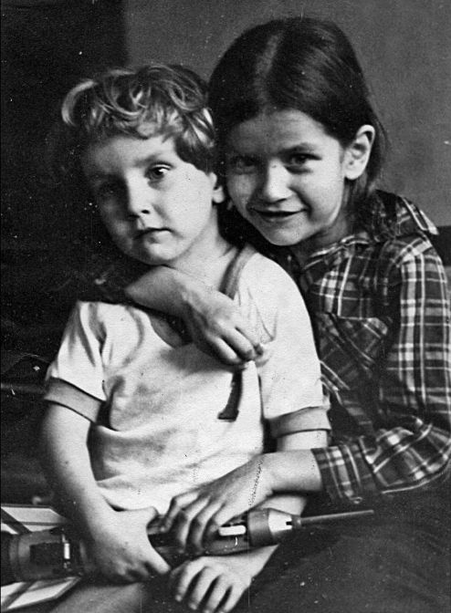 Иллюстрация к книге — Мне всегда везет! Мемуары счастливой женщины [i_086.jpg]