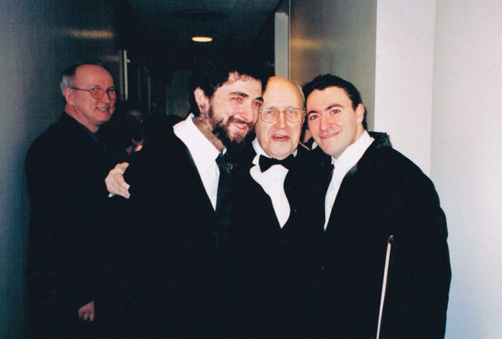 Иллюстрация к книге — Мне всегда везет! Мемуары счастливой женщины [i_101.jpg]