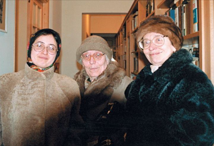 Иллюстрация к книге — Мне всегда везет! Мемуары счастливой женщины [i_130.jpg]