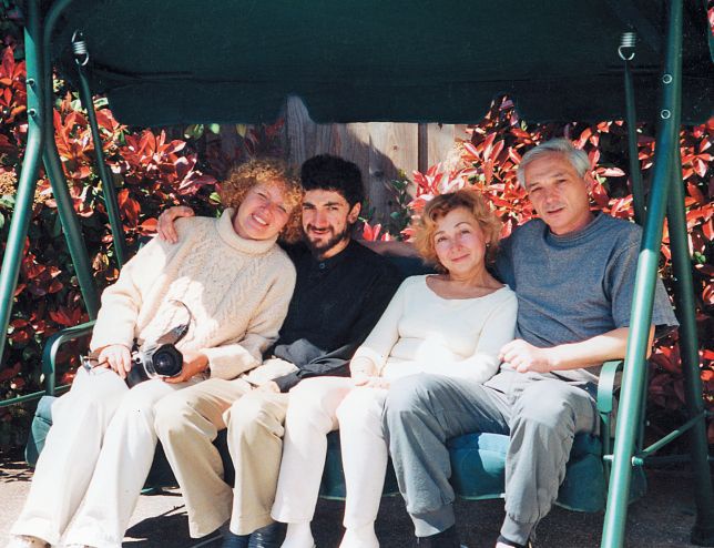 Иллюстрация к книге — Мне всегда везет! Мемуары счастливой женщины [i_141.jpg]