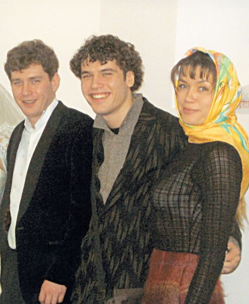 Иллюстрация к книге — Мне всегда везет! Мемуары счастливой женщины [i_149.jpg]