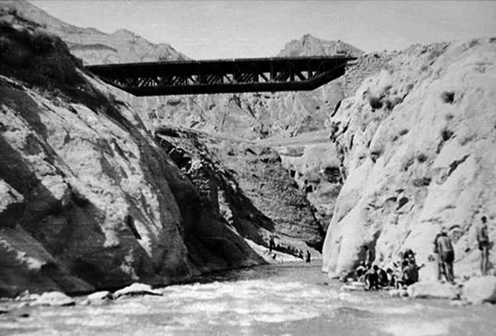 Иллюстрация к книге — Афганский дневник пехотного лейтенанта. "Окопная правда" войны [i_005.jpg]