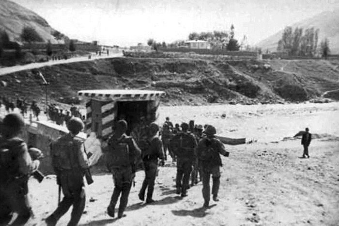 Иллюстрация к книге — Афганский дневник пехотного лейтенанта. "Окопная правда" войны [i_015.jpg]