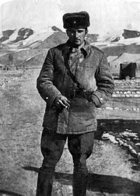 Иллюстрация к книге — Афганский дневник пехотного лейтенанта. "Окопная правда" войны [i_023.jpg]