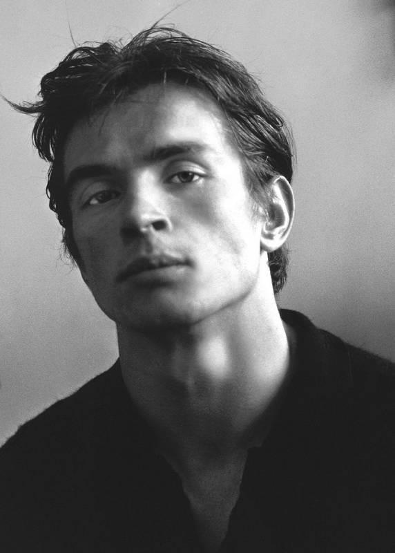 Иллюстрация к книге — Рудольф Нуреев. Неистовый гений [i_009.jpg]