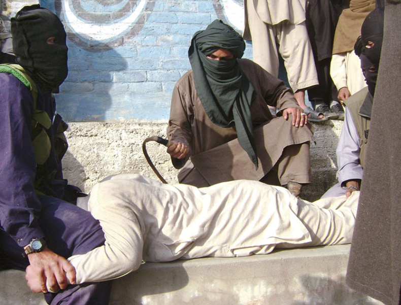 Иллюстрация к книге — Я - Малала. Уникальная история мужества, которая потрясла весь мир [i_023.jpg]