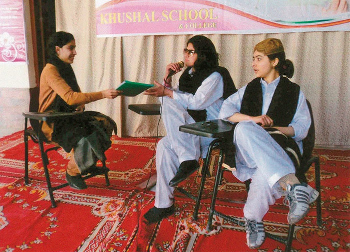 Иллюстрация к книге — Я - Малала. Уникальная история мужества, которая потрясла весь мир [i_025.jpg]