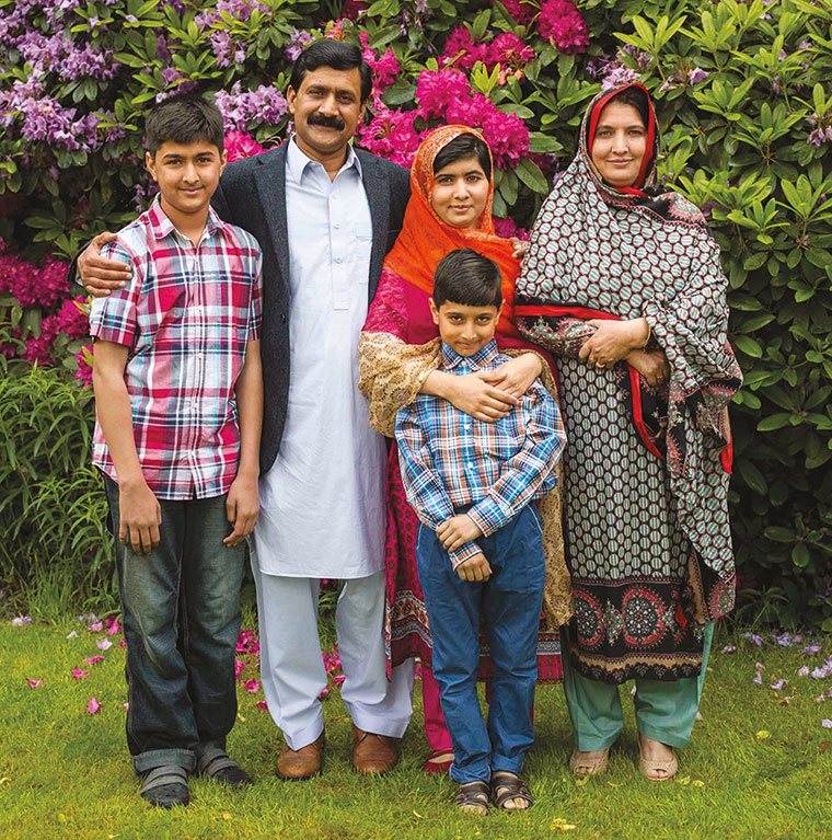 Иллюстрация к книге — Я - Малала. Уникальная история мужества, которая потрясла весь мир [i_044.jpg]