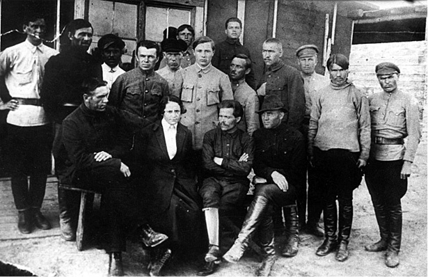 Иллюстрация к книге — Как ненасилие защищает государство [_32.jpg]