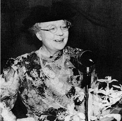 Иллюстрация к книге — Медовый месяц в улье [i_006.jpg]