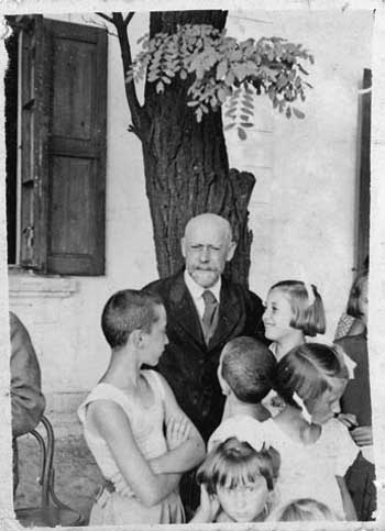 Иллюстрация к книге — Как вырастить Личность. Воспитание без крика и истерик [i_019.jpg]