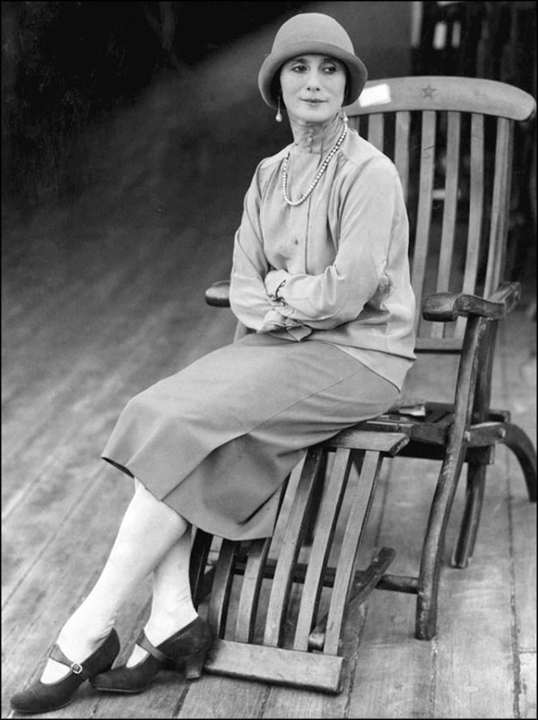 Иллюстрация к книге — Анна Павлова. Жизнь в танце [_015.jpg]