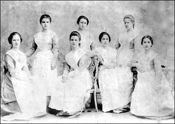 Иллюстрация к книге — Анна Павлова. Жизнь в танце [_049.jpg]