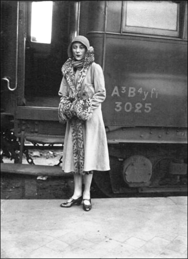 Иллюстрация к книге — Анна Павлова. Жизнь в танце [_111.jpg]