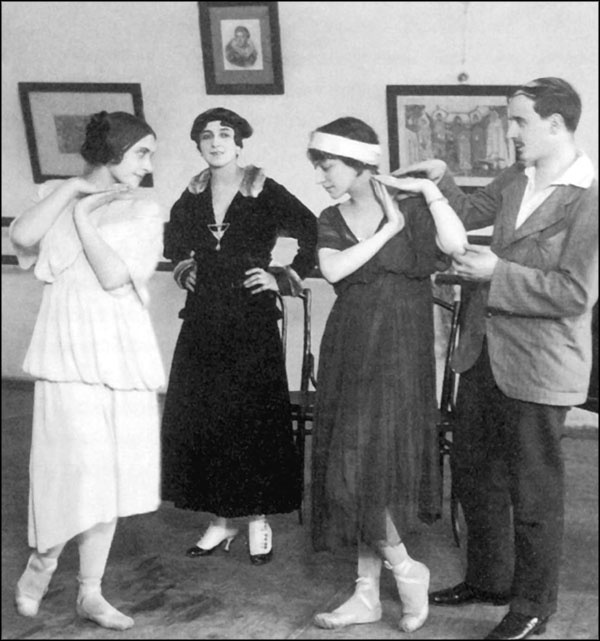 Иллюстрация к книге — Анна Павлова. Жизнь в танце [_209.jpg]