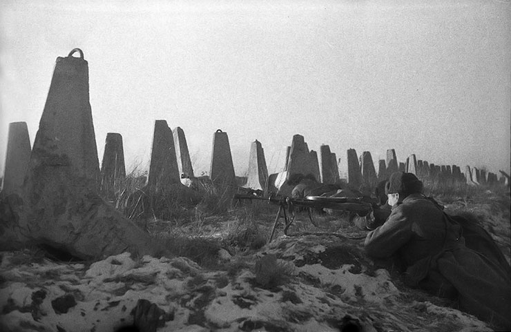 Иллюстрация к книге — Щит и меч Кенигсберга. Альбом [i_117.jpg]