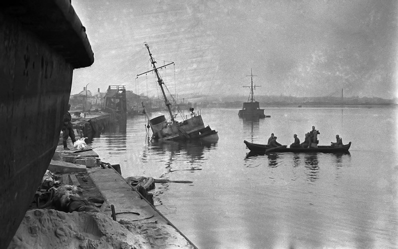 Иллюстрация к книге — Щит и меч Кенигсберга. Альбом [i_220.jpg]